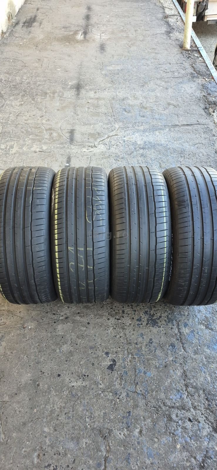 4 anvelope vara Hankook 255/50/19,dot 2021-2022.Pretul este pe bucata.