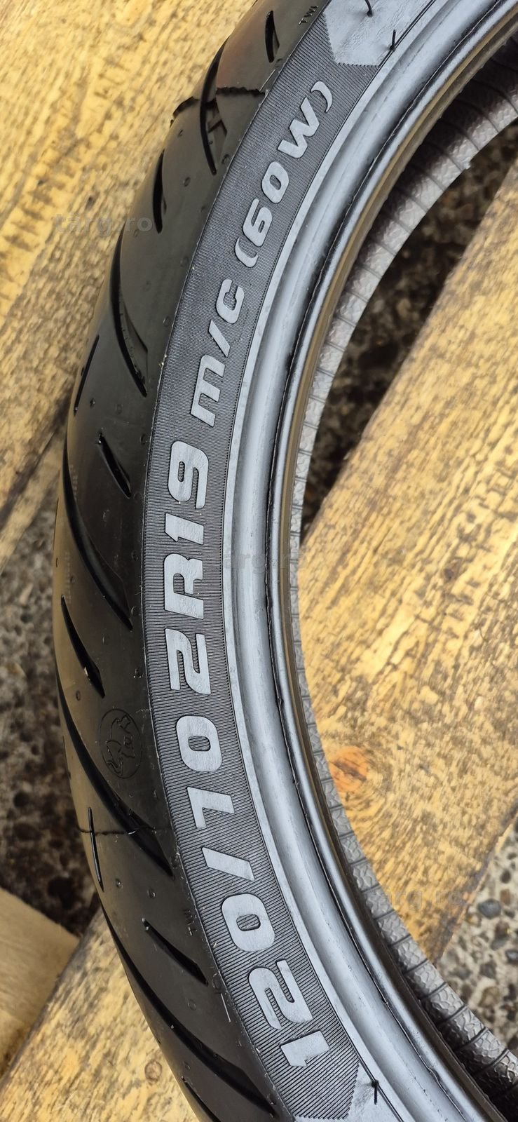 O anvelopa moto fata noua Metzeler 120/70 ZR19M/C,dot 2019. 6