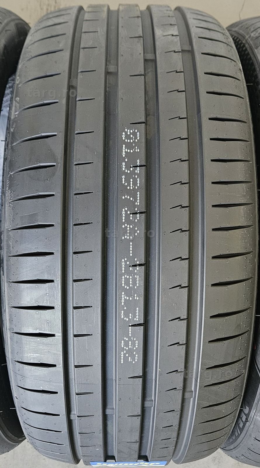 255/40 R20 101Y XL UNIGRIP (Gripmax) Anvelope vara cu protectie janta 4