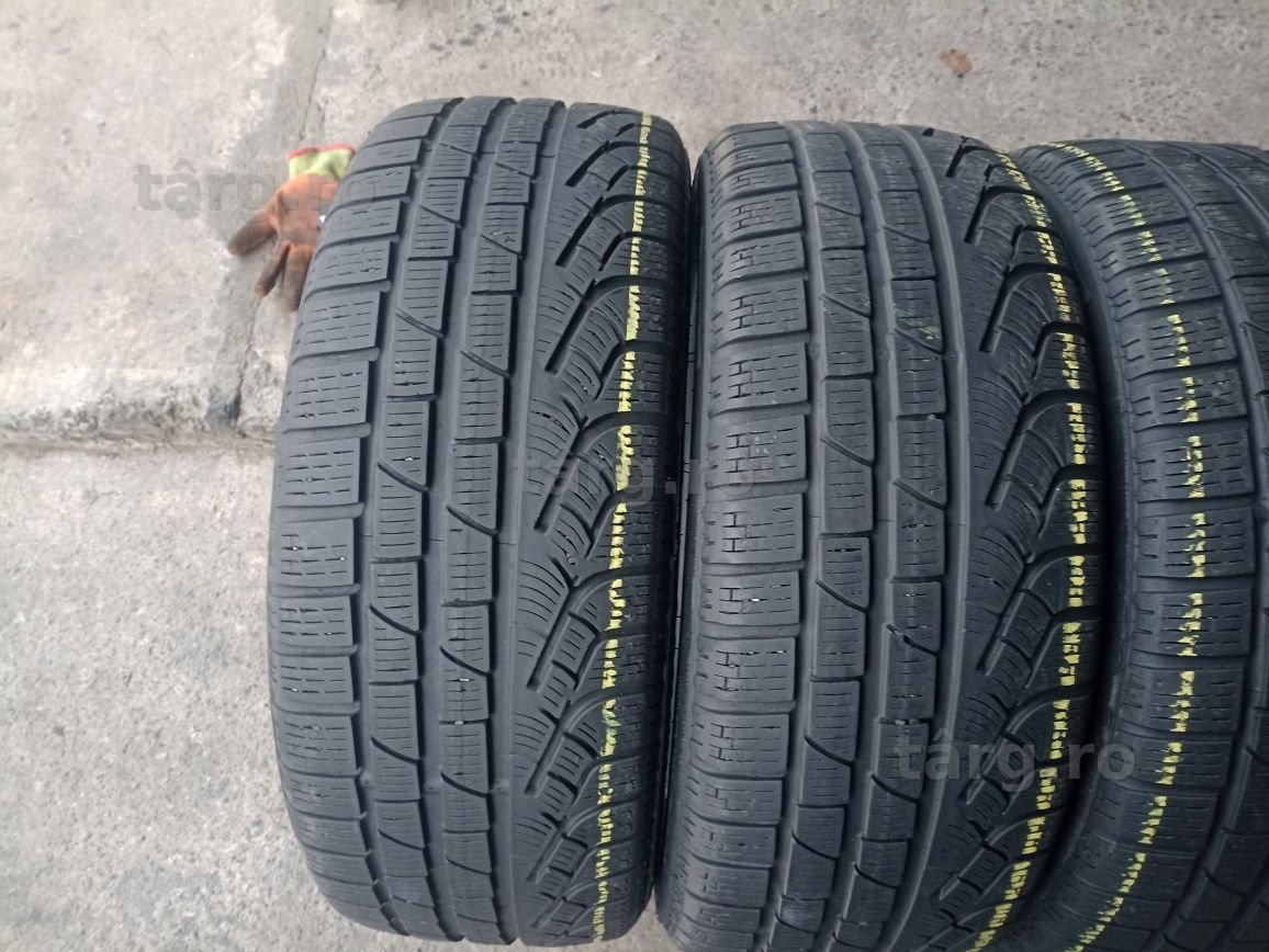 4 anvelope de iarna Pirelli 215/45 R18 dot 2518 2