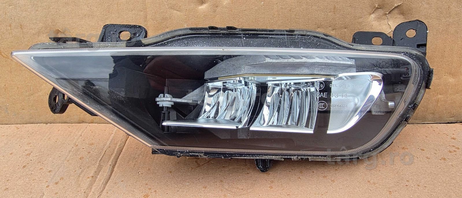Proiector ceata stanga Volvo S90 / V90 / XC60 / XC90 2017 - 2023