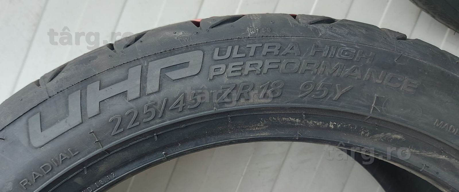 225/45 R18, 95Y, RIKEN UHP XL, ( by Michelin) Anvelope de vara 3