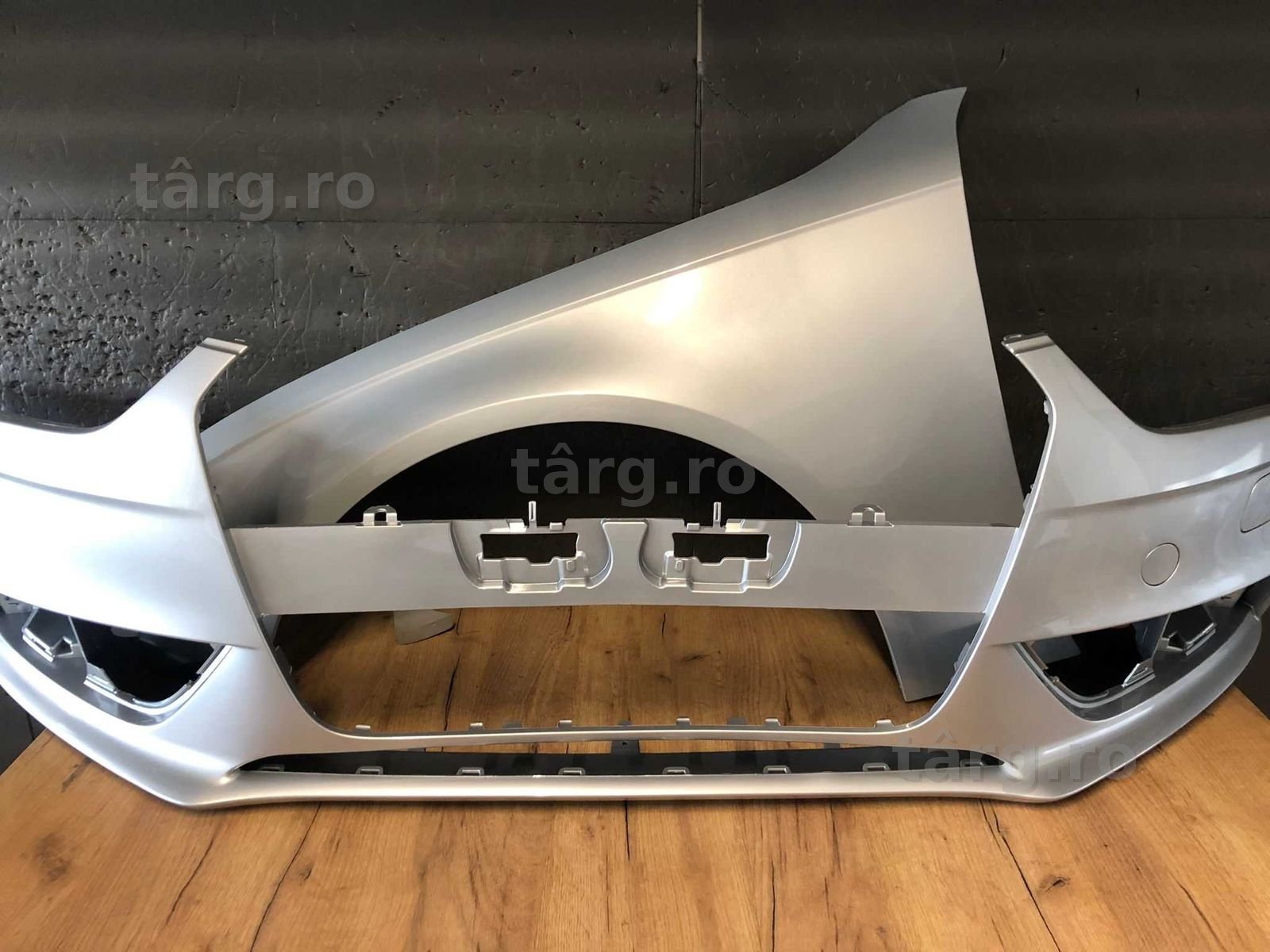 Bara & Aripa Fata Stanga Audi A4 B8.5 An 2011-2015 (LX7W (Gri))