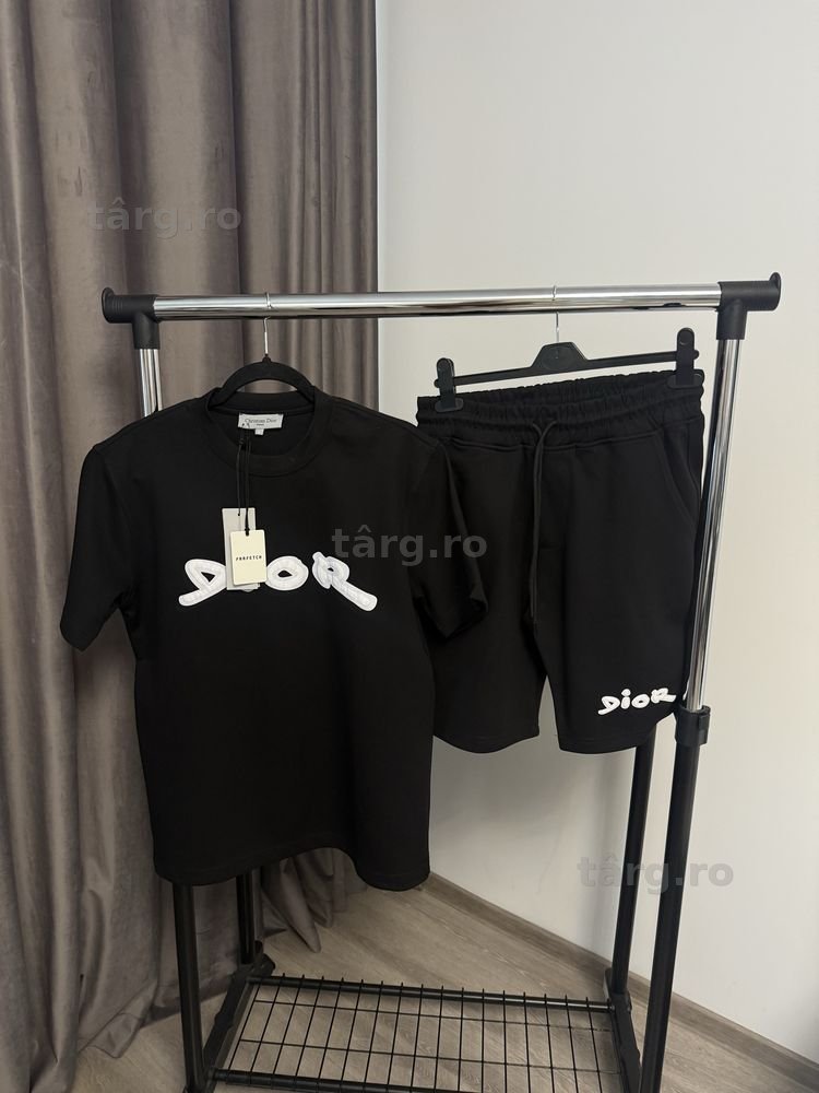Compleu DIOR super calitate