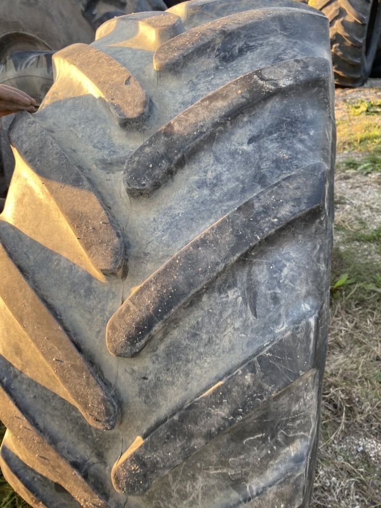 540/65r28