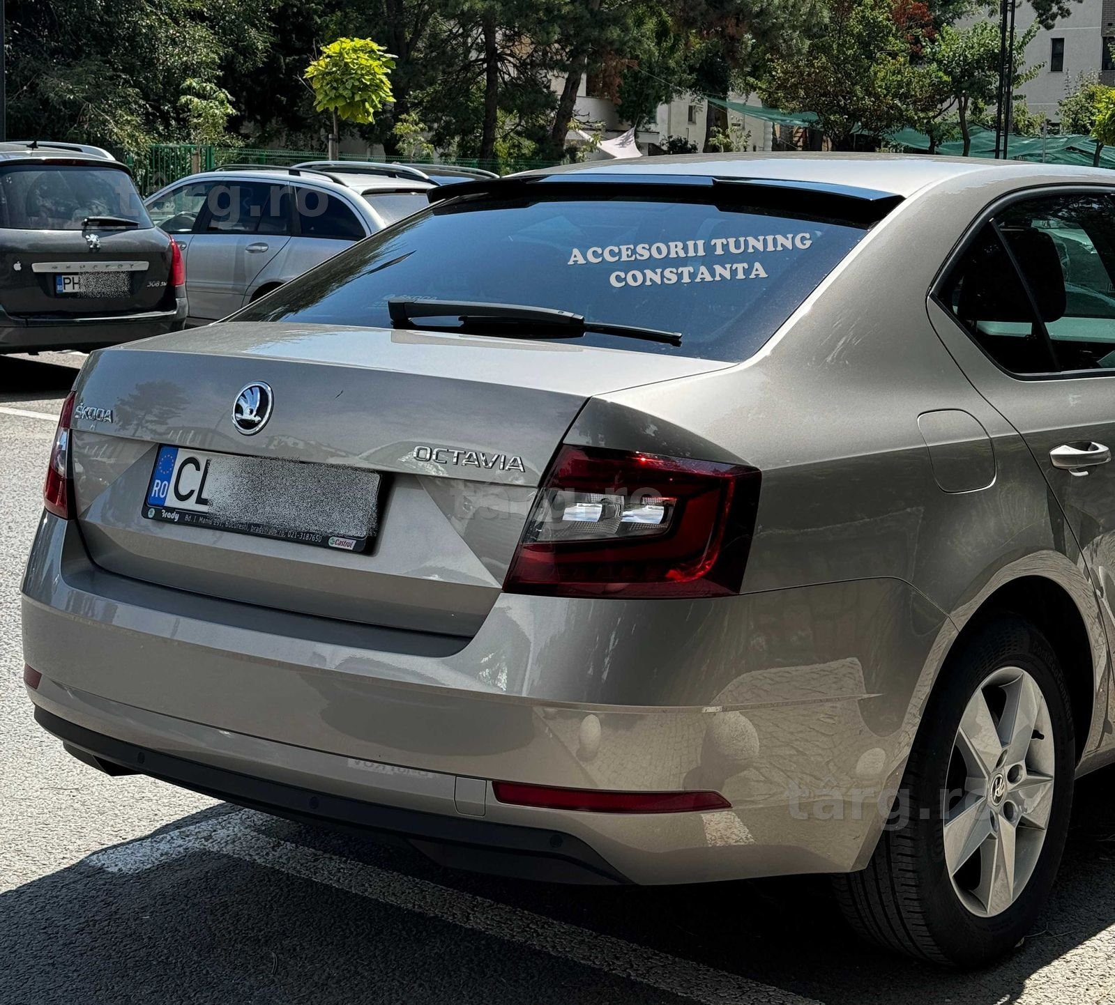Eleron Luneta - Skoda Octavia 3 Negru Lucios