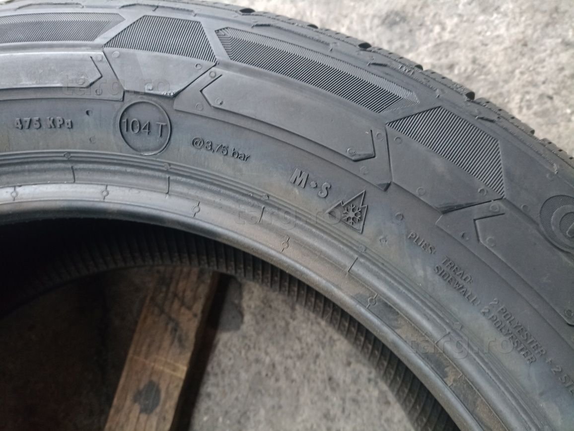 4 anvelope de iarna Continental 225/55 R17C.Pretul este pe bucata. 4