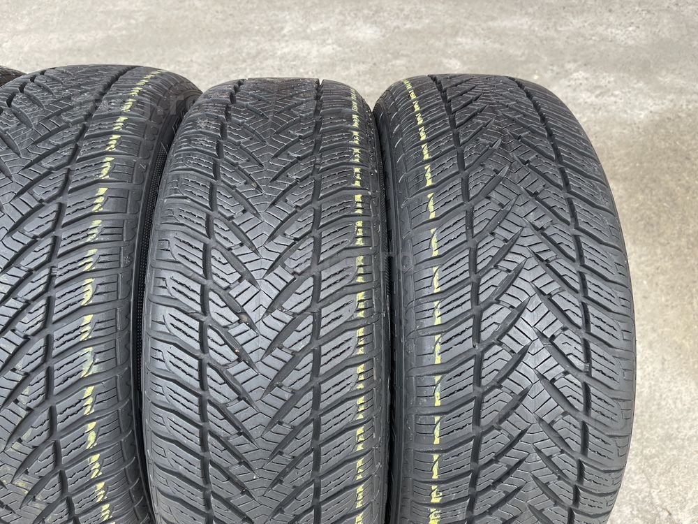 4 anvelope de iarna 195/55/16 GOODYEAR RFT 2
