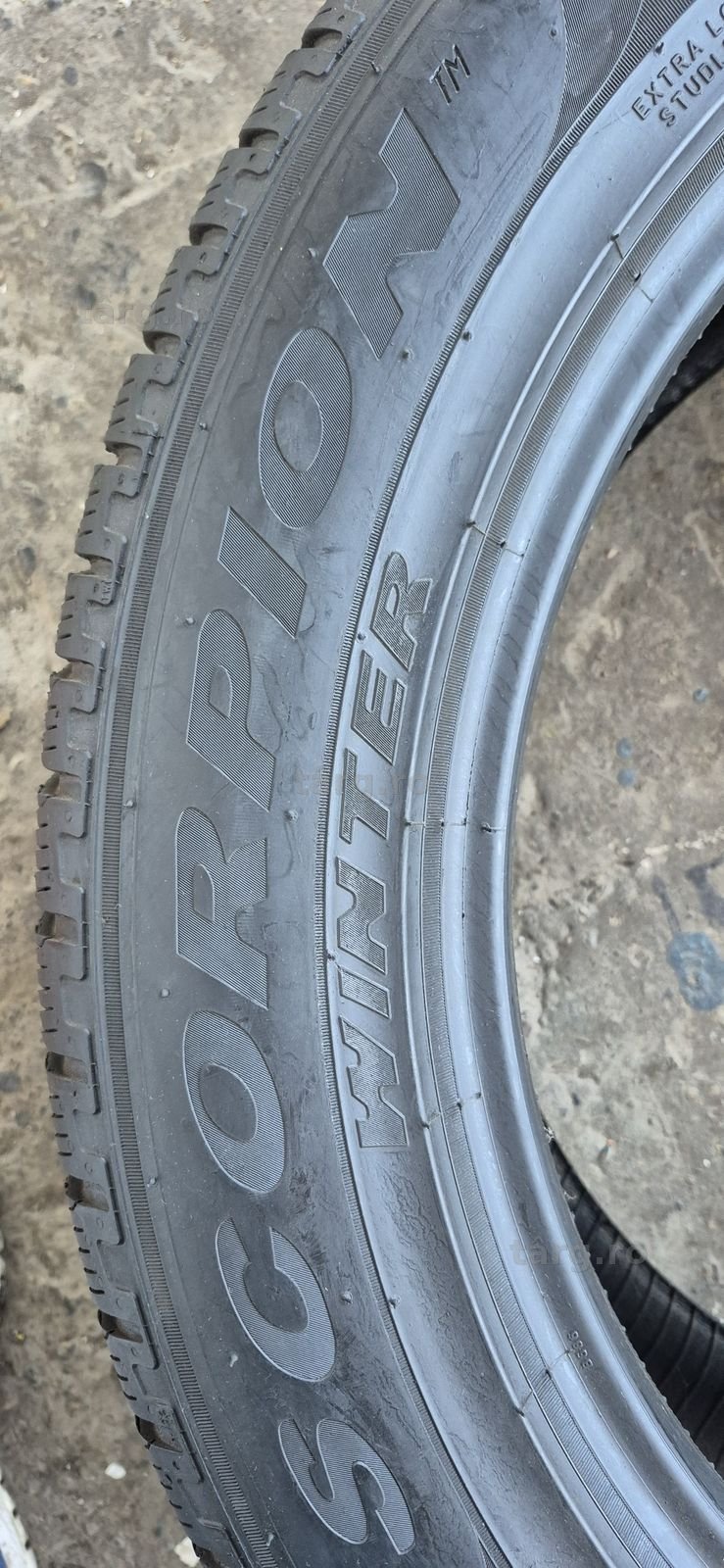 4 anvelope iarna Pirelli 255/55/20.Pretul este pe bucata. 5