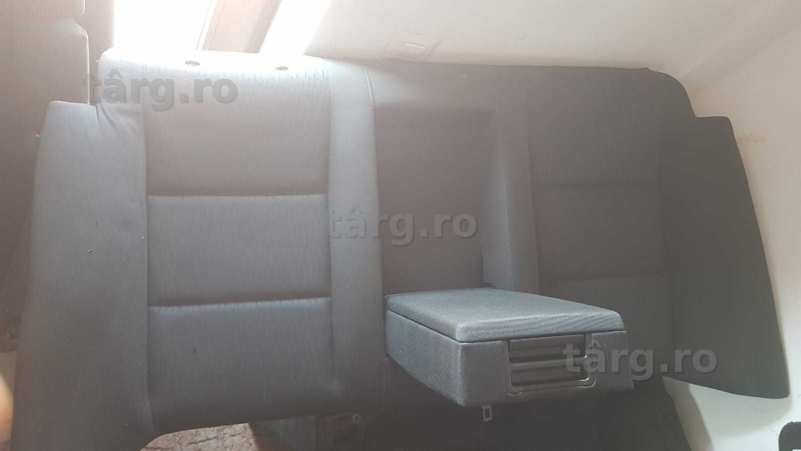 Banchete Centura siguranta Plafoniera Parasolar Portbagaj Audi A4 B7 Pompa servodirectie frana ABS Intercooler Audi A4 B7 1.9 Tdi