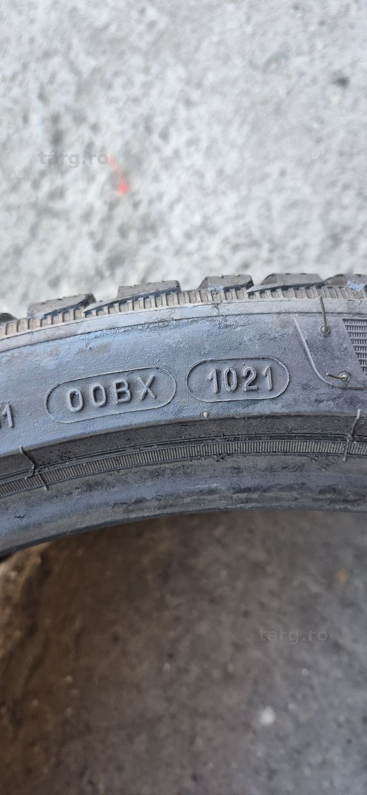 2 anvelope iarna Michelin 255/30/20,dot 2021.Pretul este pe bucata 7