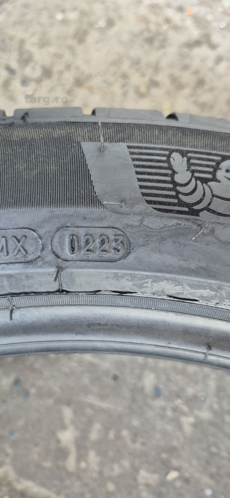 4 anvelope vara ca noi Michelin,fata 285/40/21,spate 315/35/21.Pret/bucata 8