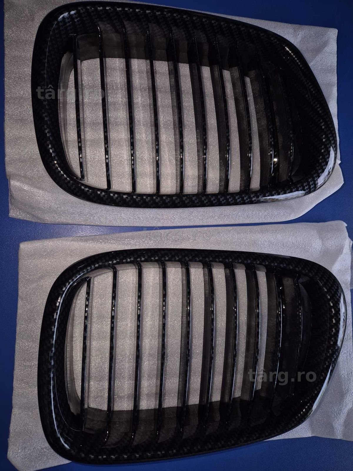 Grile capota BMW E39 model Carbon