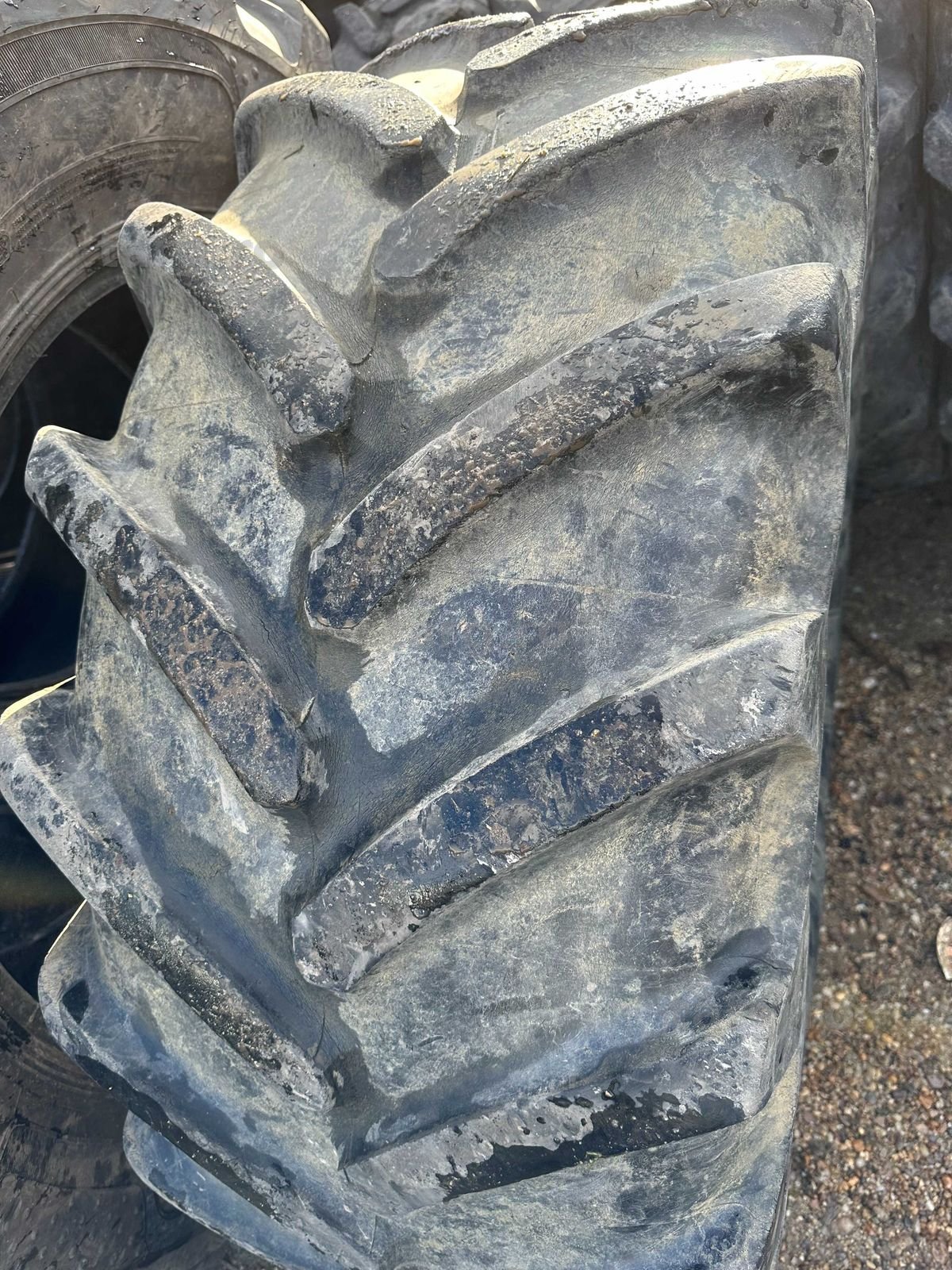 Anveloa 540/65 R24 Michelin