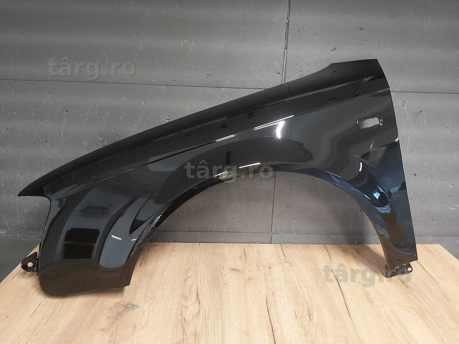 Aripa Fata Stanga Audi A4 B7 An 2004-2007 (LY9B (Negru))