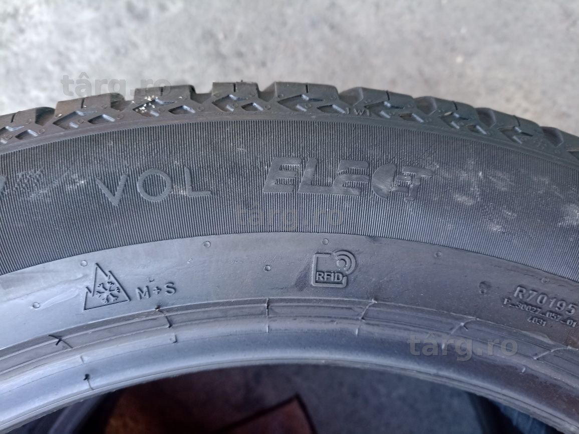 2 anvelope AllSeason Pirelli 235/50 R19 dot 4321 5