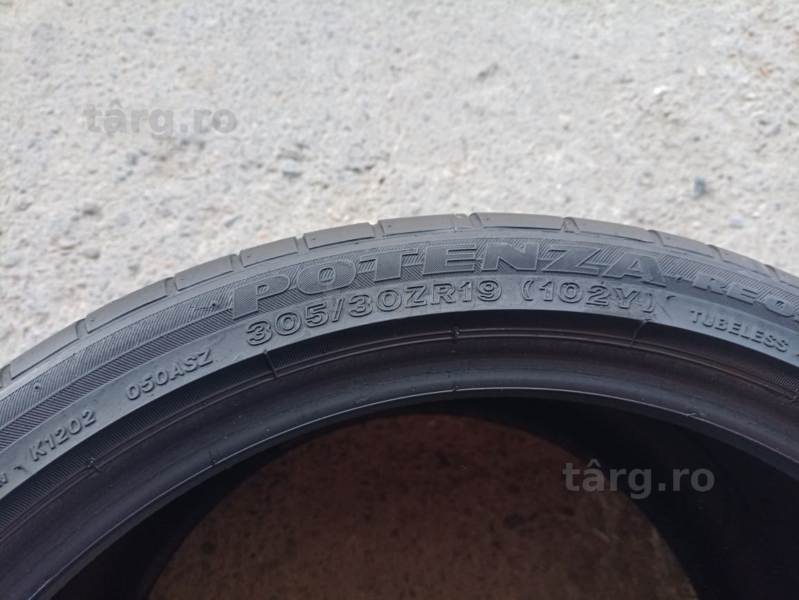 2 anvelope Bridgestone 305/30 ZR19 4