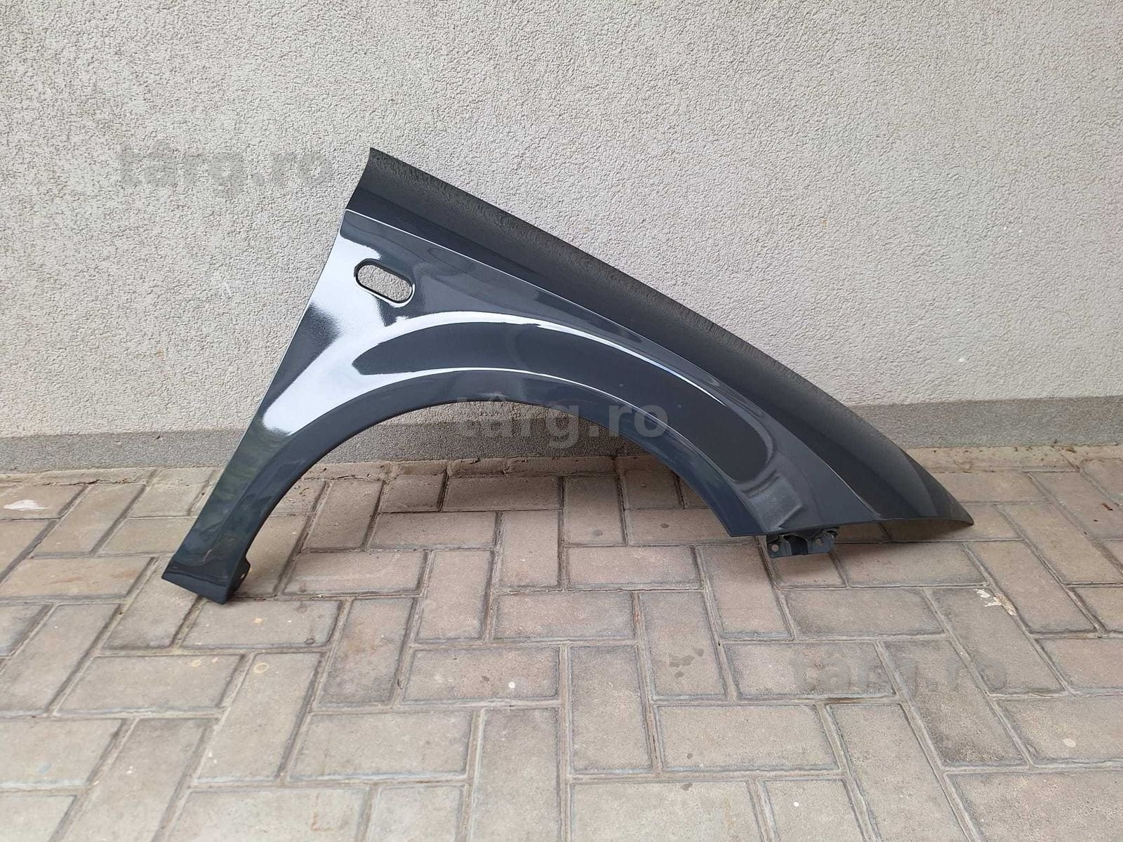 Aripa Fata Dreapta Seat Leon An 2005-2009 Vopsita Gri Inchis