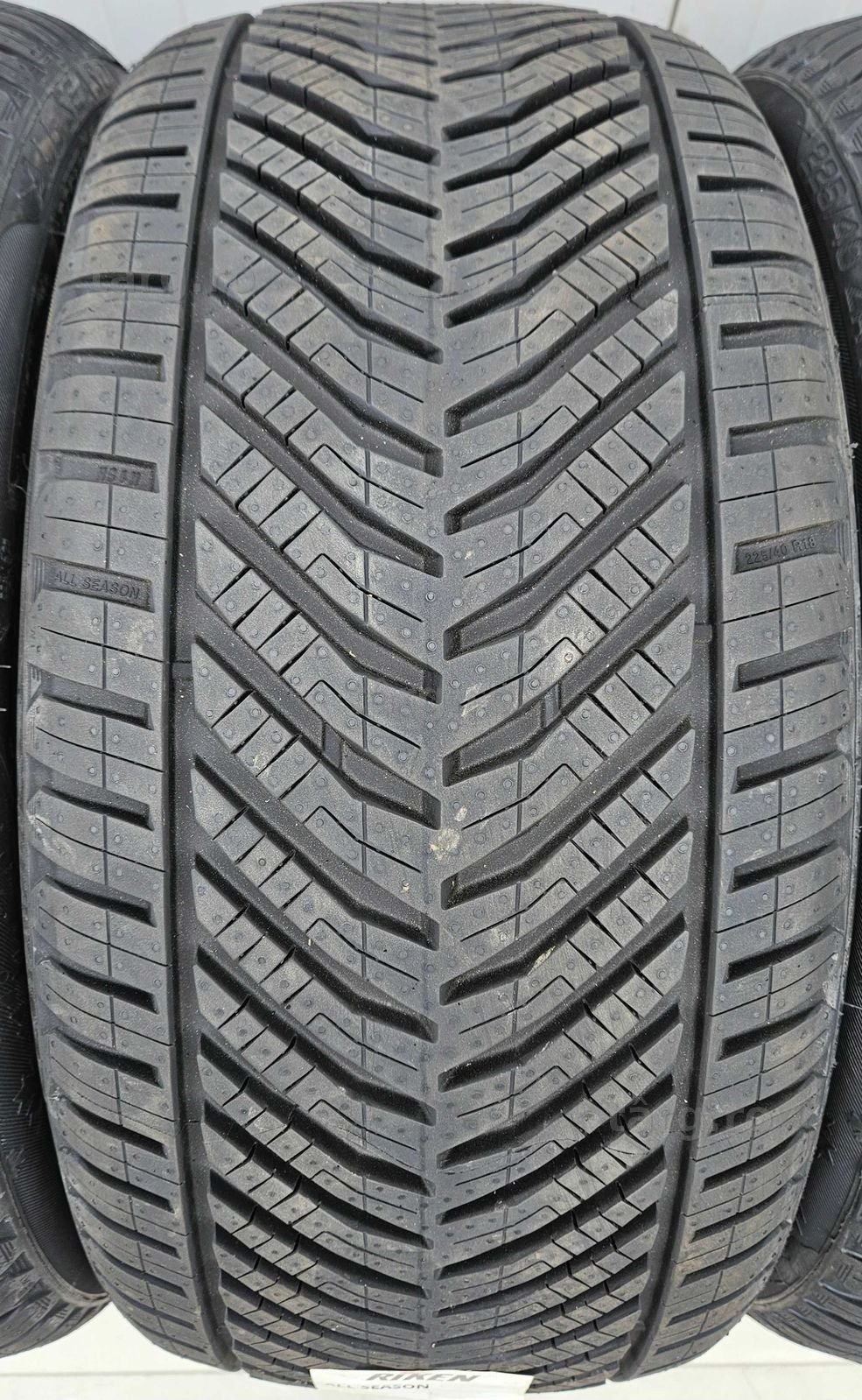 225/40 R18, 92w xl, RIKEN (by Michelin), Anvelope mixte M+S 2