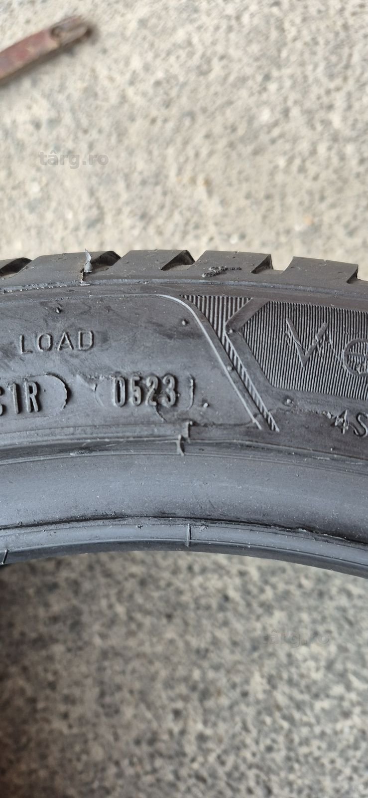 2 anvelope M+S noi Goodyear 245/40/18,dot 2023.Pretul este pe bucata. 7