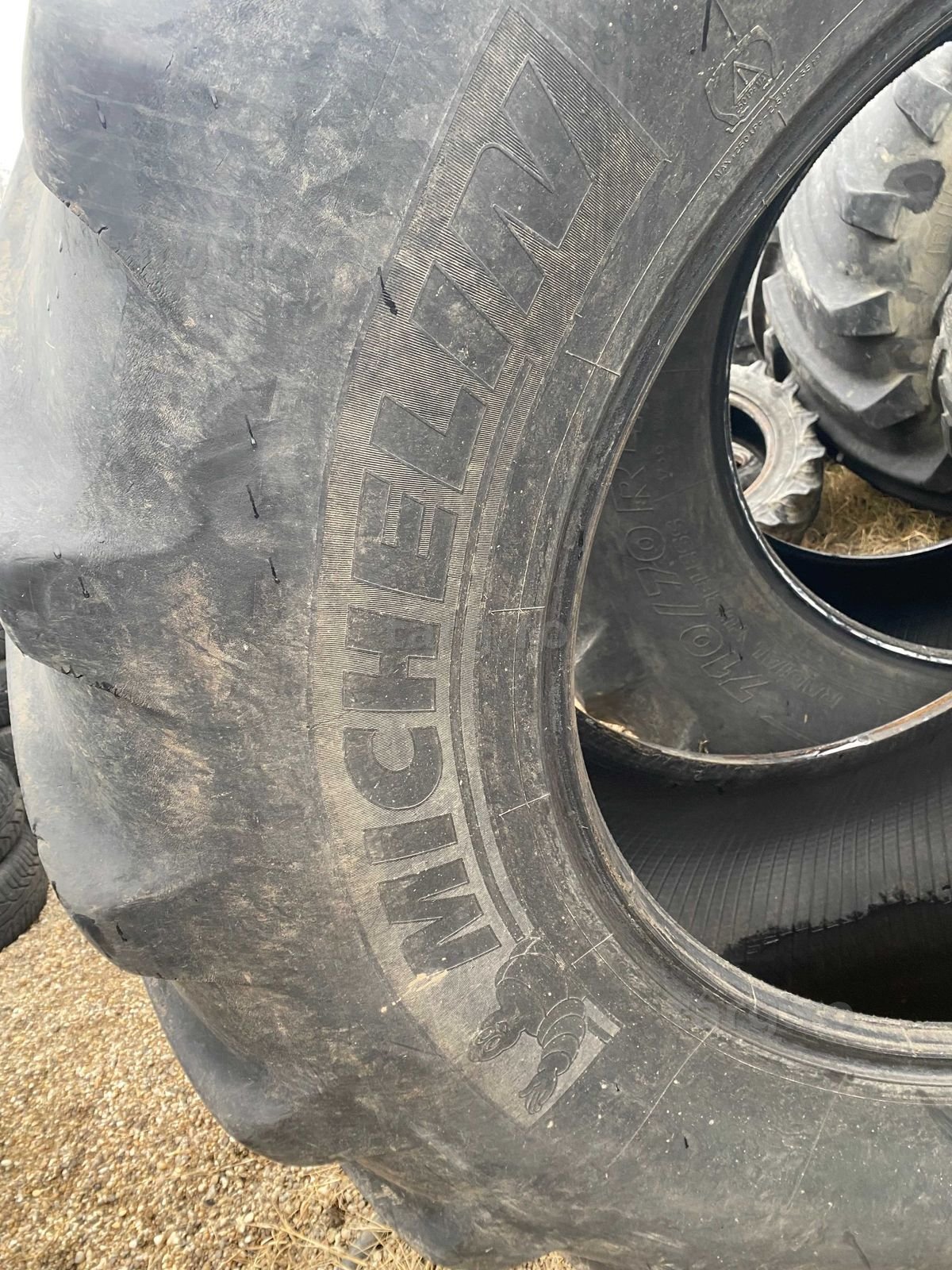 Anvelope sh 710.70 R42 Michelin 3