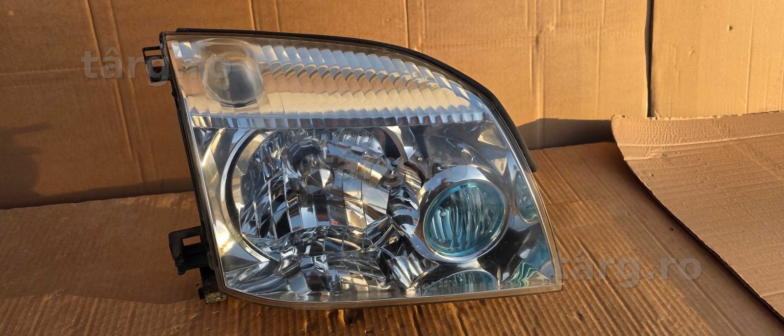 Far dreapta XENON Nissan X-Trail 2003 2004 / 2005 / 2006 2007