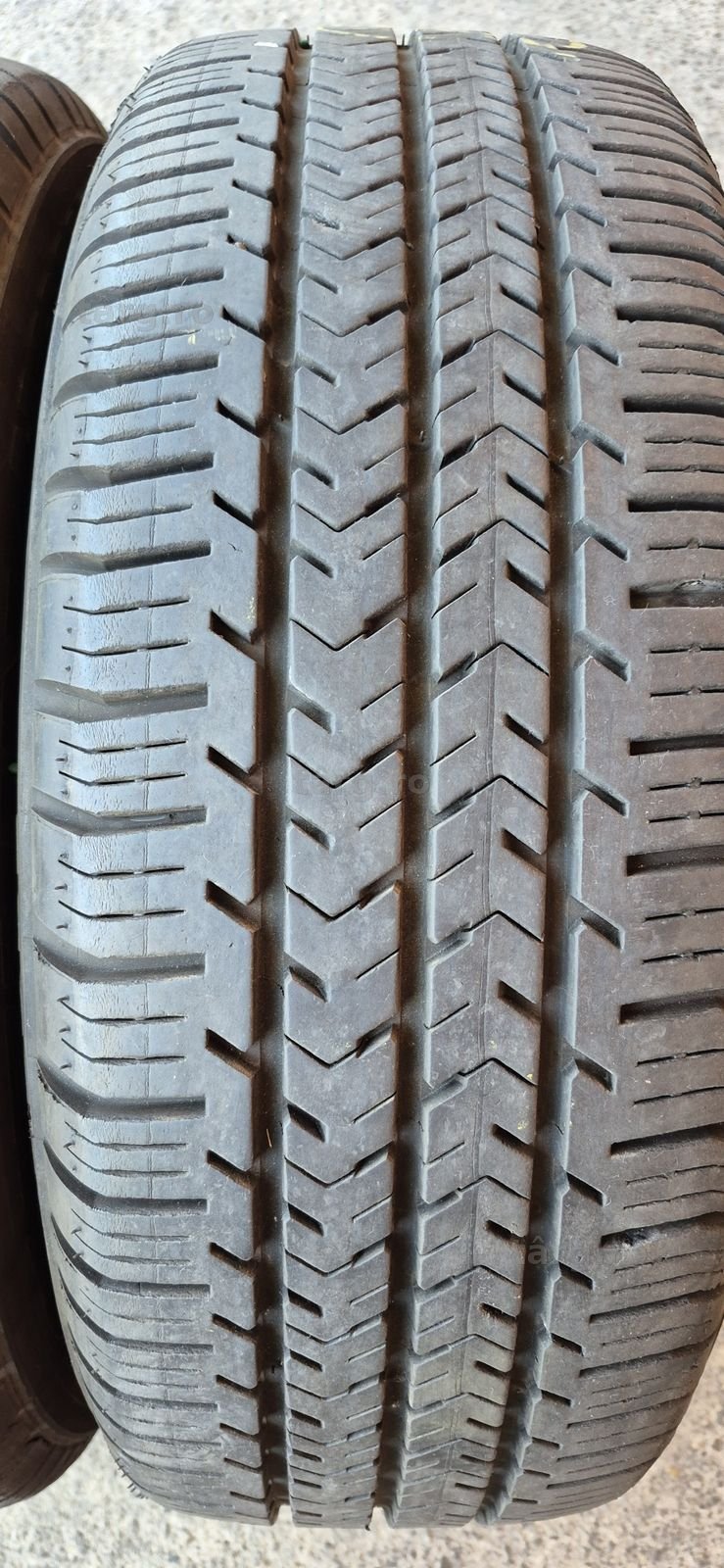 4 anvelope vara ca noi Michelin 215/65/16C,echipate cu jante R16;7Jx16H2,ET.46.Pretul este pe bucata. 3