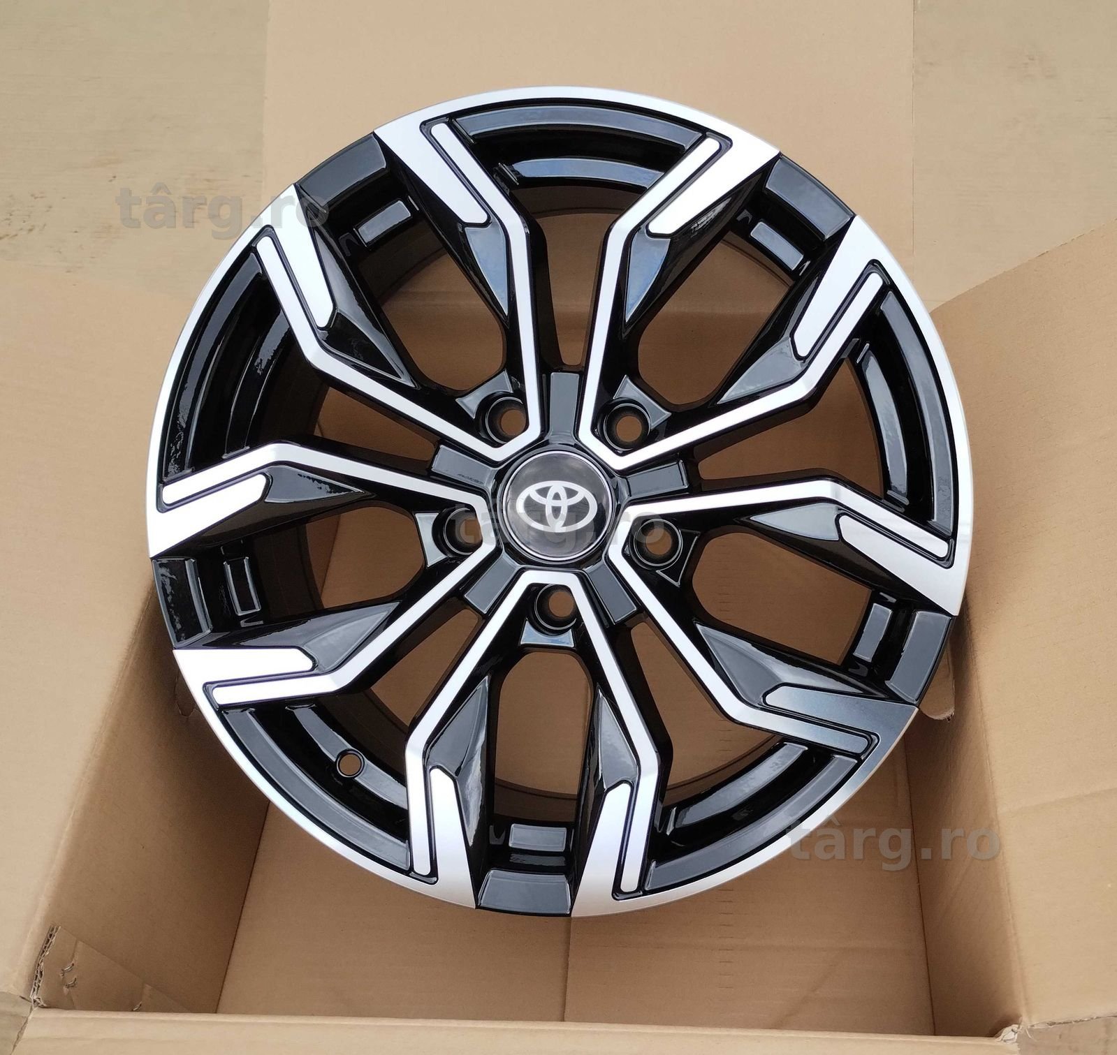 Jante Noi R16 Toyota Avensis Corolla Prius Auris CH-R  - Bicolore