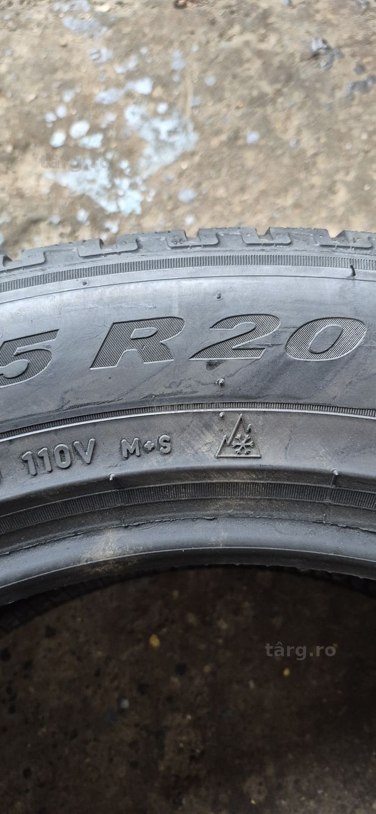 4 anvelope iarna Pirelli 255/55/20.Pretul este pe bucata. 7