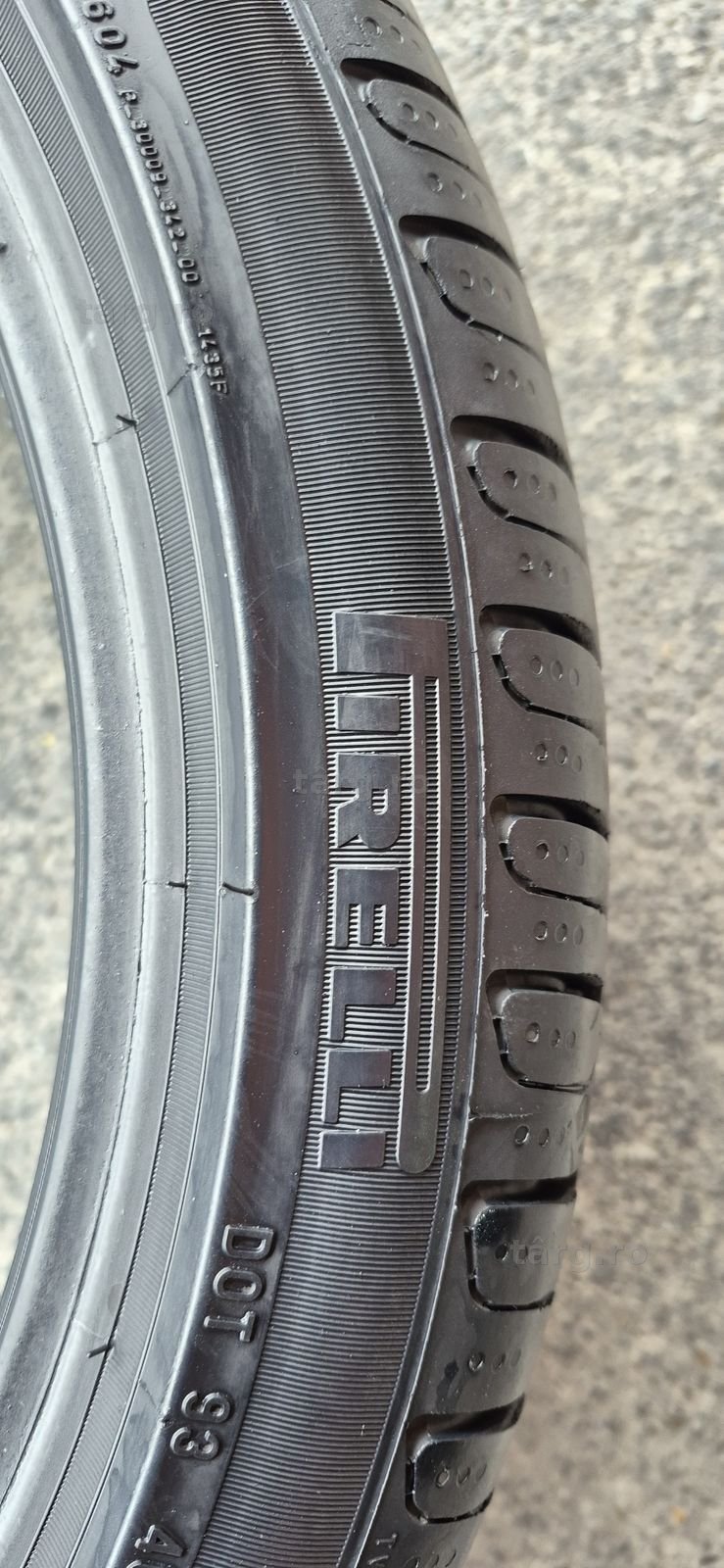 2 anvelope vara runflat noi Pirelli 225/40/18,dot 2021.Pretul este pe bucata. 3