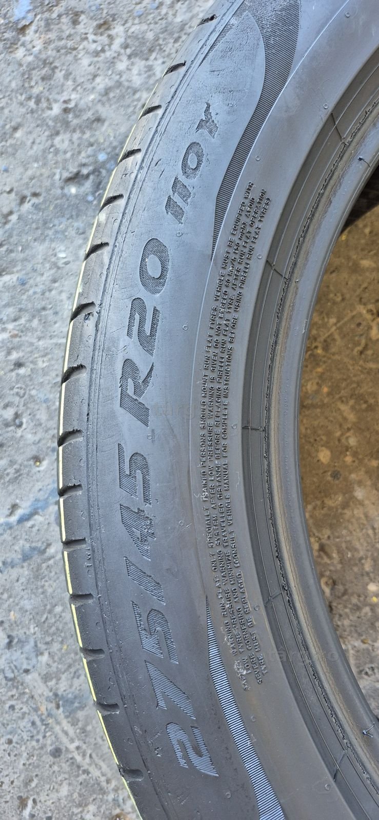 4 anvelope vara runflat Pirelli,fata 275/45/20,spate 305/40/20.Pretul este pe bucata. 5