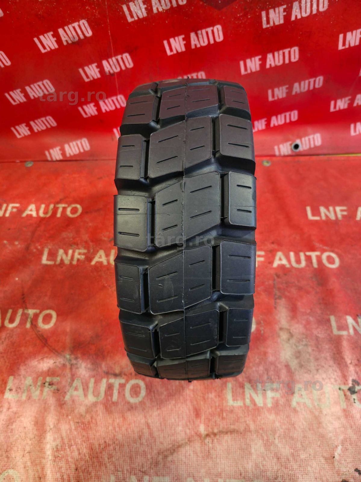 Anvelopa Stivuitor Plina Solida - 18x7-8 / 4.33 - Marangoni NOUA
