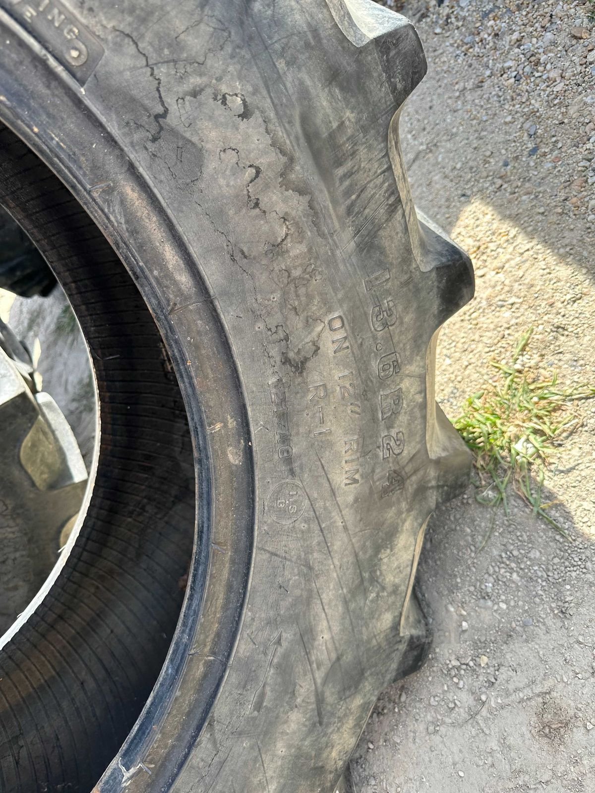 Cauciuc 13.6 R24 Firestone 2