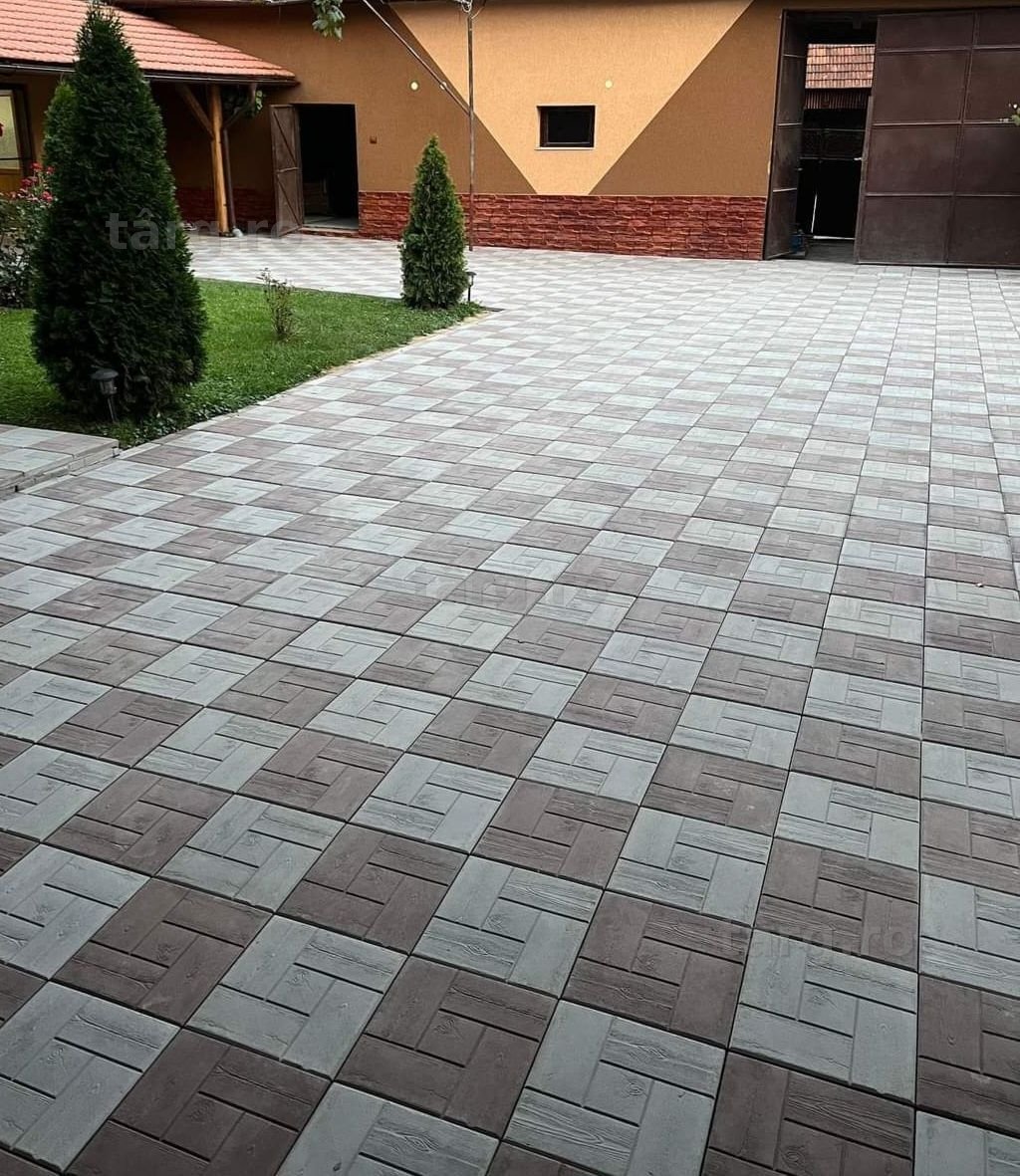 Pavele de la 39lei mp model 40x40 Oferim montaj pavaje manopera bordur