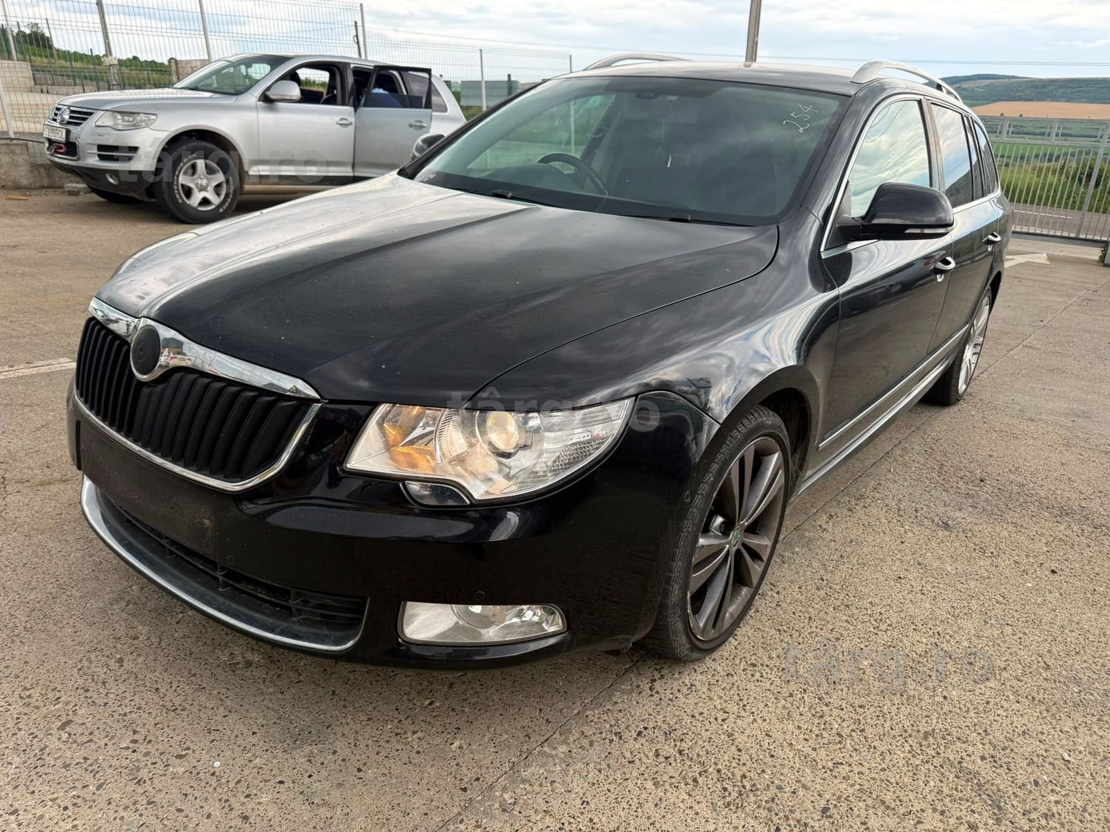 Dezmembrez Skoda superb 2 break Negru - lf9r 2012 2.0 tdi CFGB cutie DSG NJJ