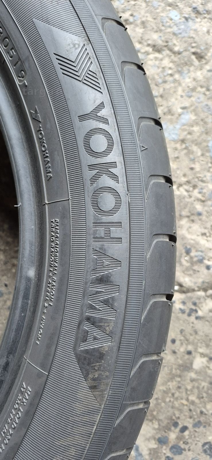 4 anvelope vara runflat ca noi Yokohama 235/50/18.Pretul este pe bucata. 4