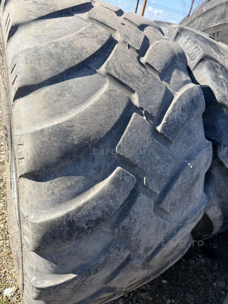 600/55r26,5 bkt 2