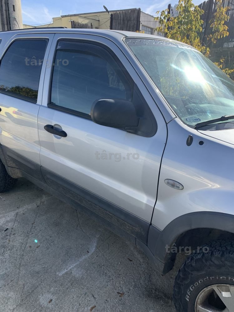 Usa dreapta fata Ford Maverick 2005