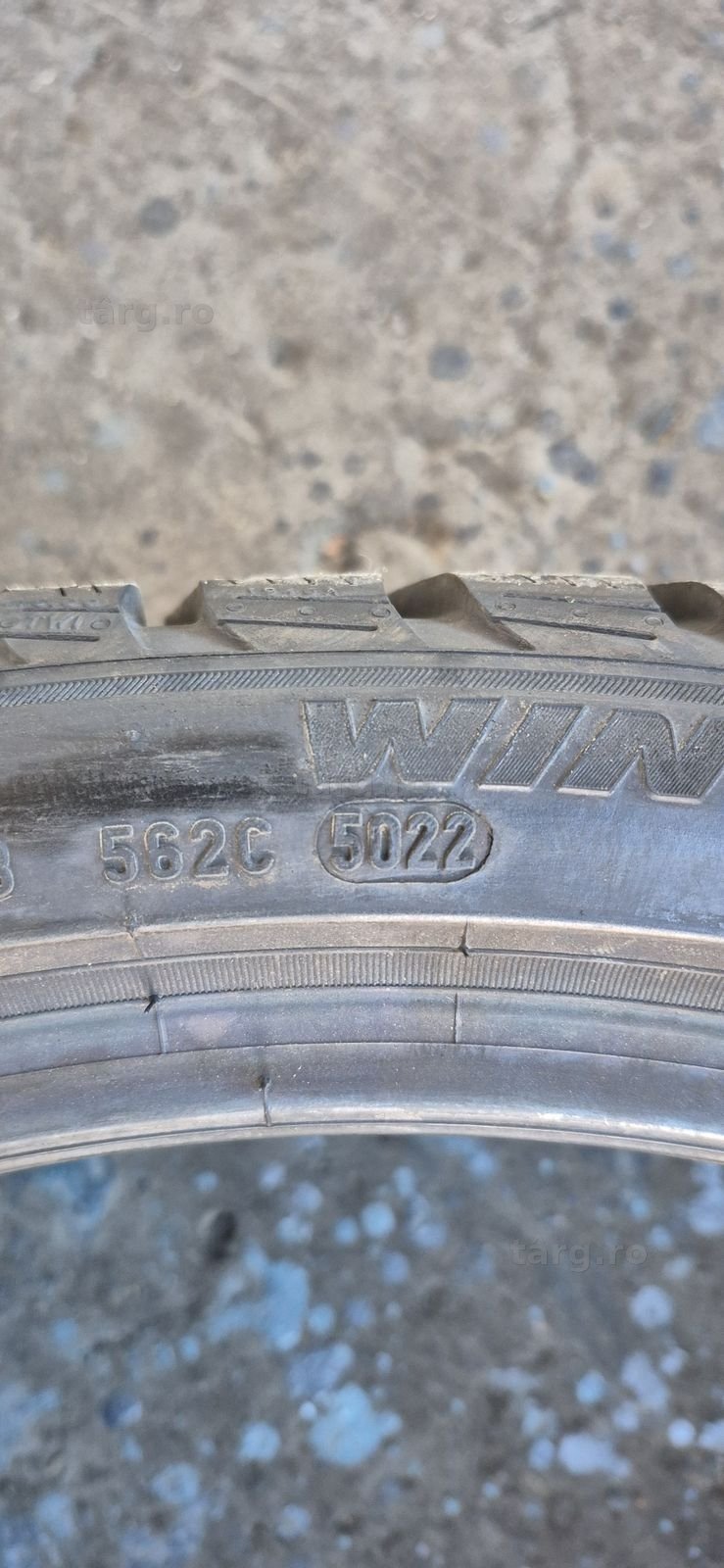 4 anvelope iarna noi  Pirelli,255/35/21,dot 2022.Pretul este pe bucata 7