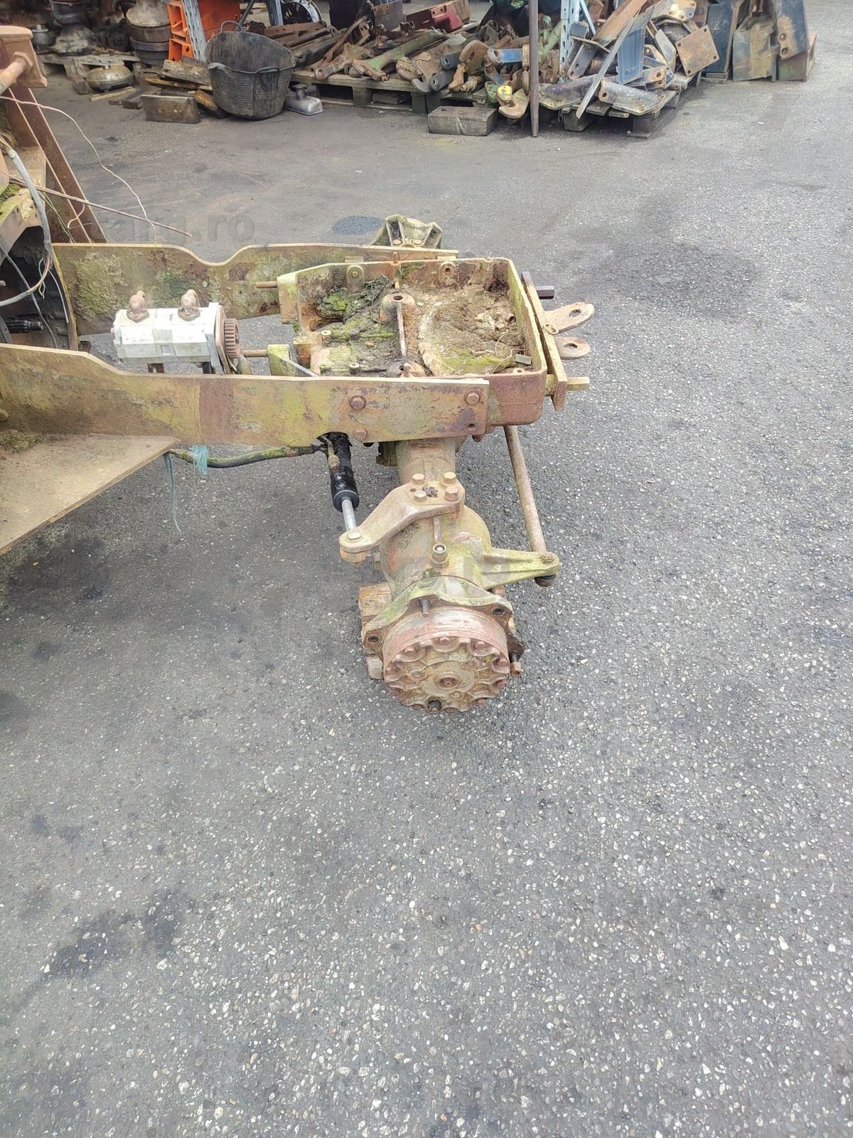 Punte față tractor Renault Carraro