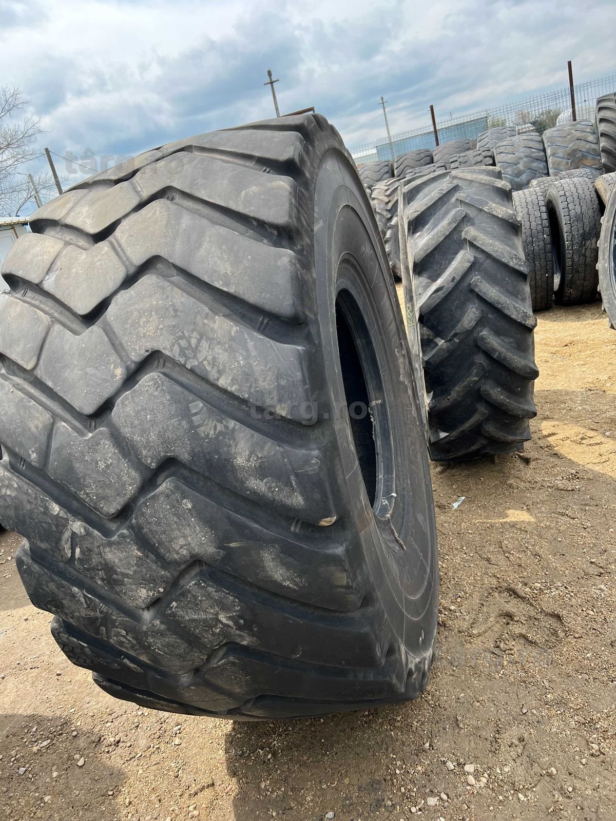 Cauciuc 800/65 R29 Michelin 2
