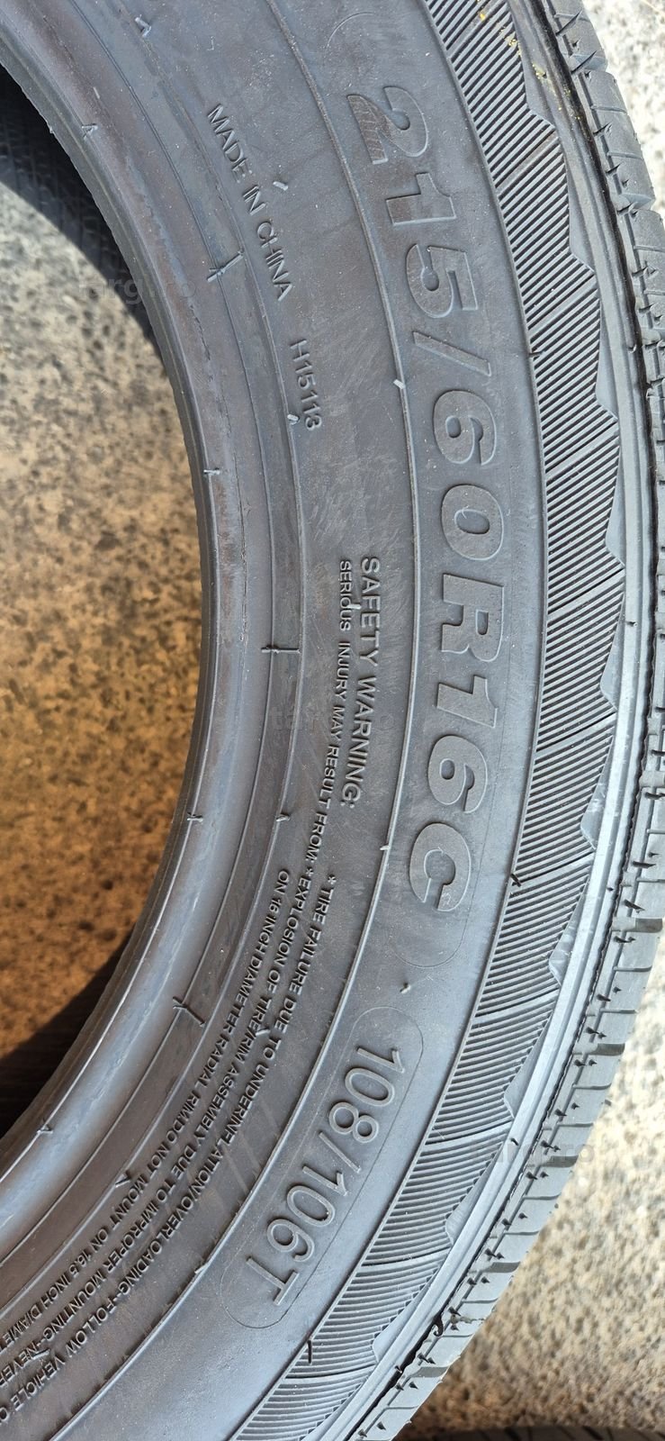 4 anvelope M+S noi Hilo 215/60/16C,dot 2024.Pretul este pe bucata. 6
