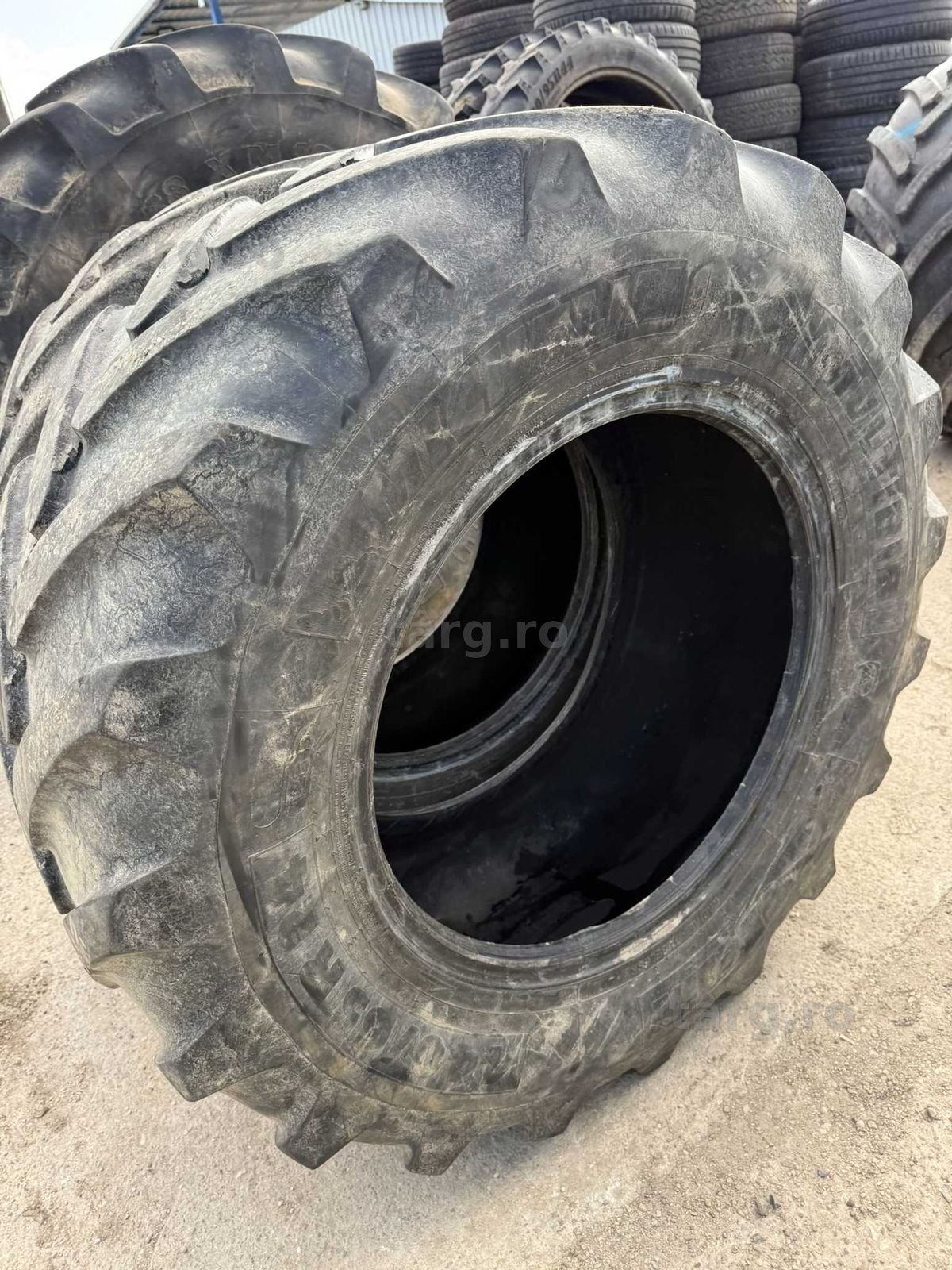 Anvelope 440.65 R24 3