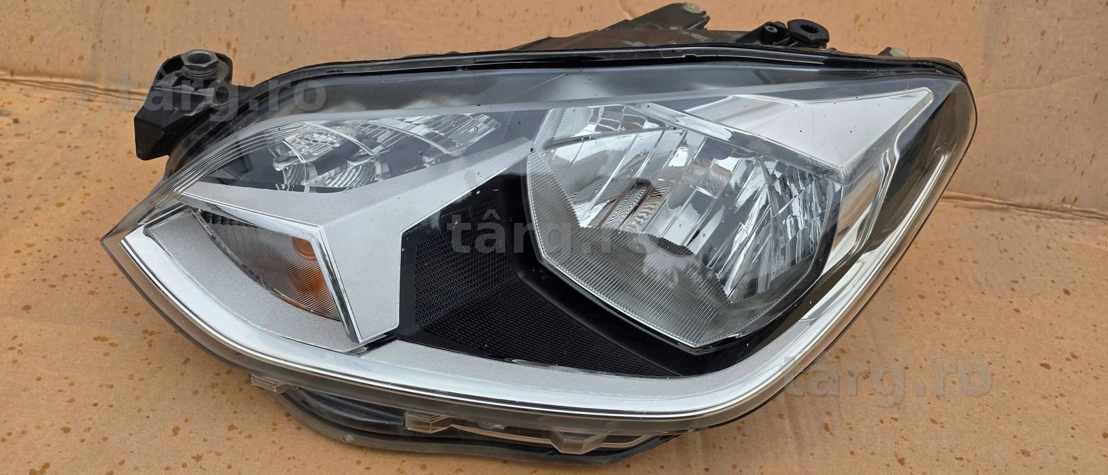 Far stanga Vw UP Facelift / E-UP 2017 2018 / 2019 2020