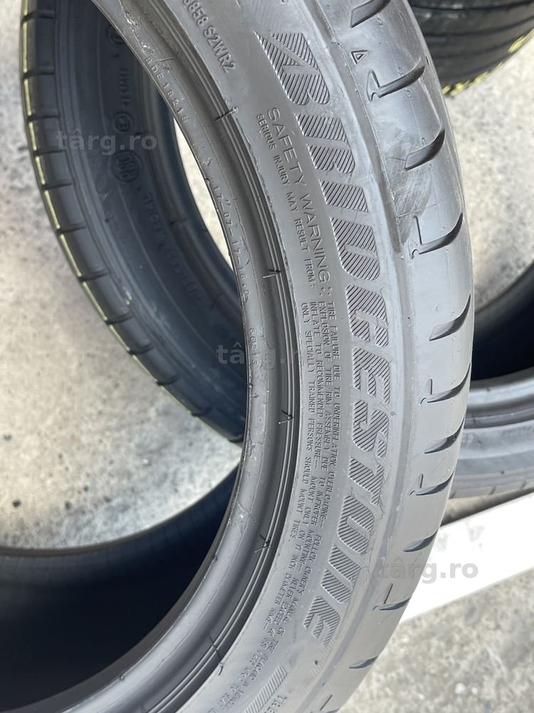2 anvelope de vara 245/40/17 BridgestoneRFT 4