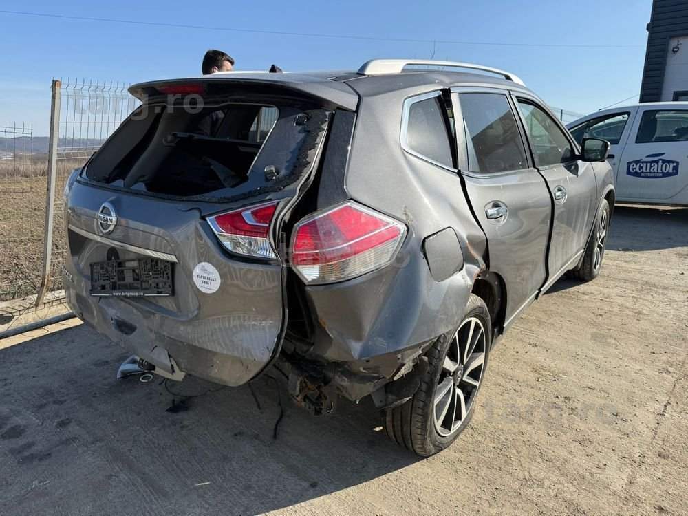 Dezmembrez / Dezmembrari / Piese / Accesorii Nissan x-trail t32 2015 1.6 R9M 4x4 stanga