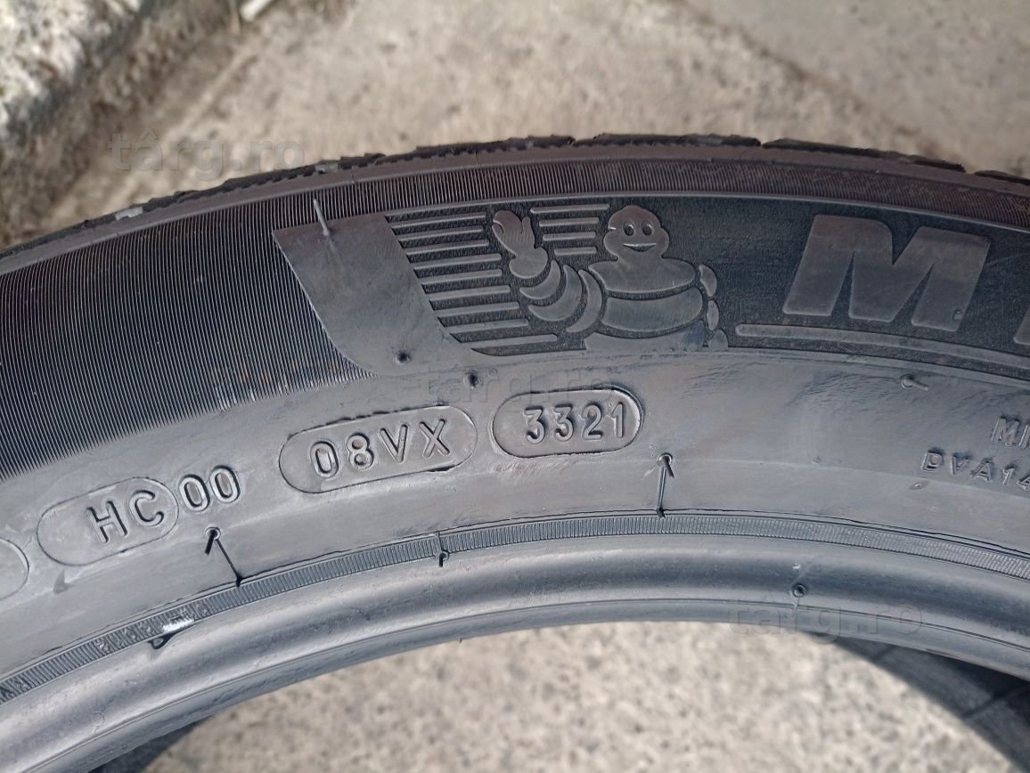 2 anvelope de iarna Michelin 235/50 R20 dot 3321 6