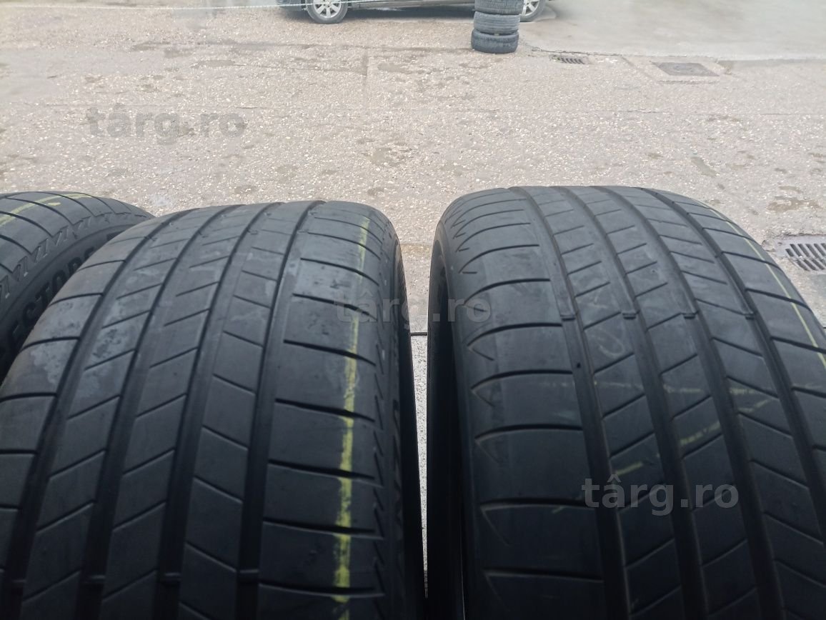 4 anvelope Bridgestone 235/50 R20 dot 1221 3