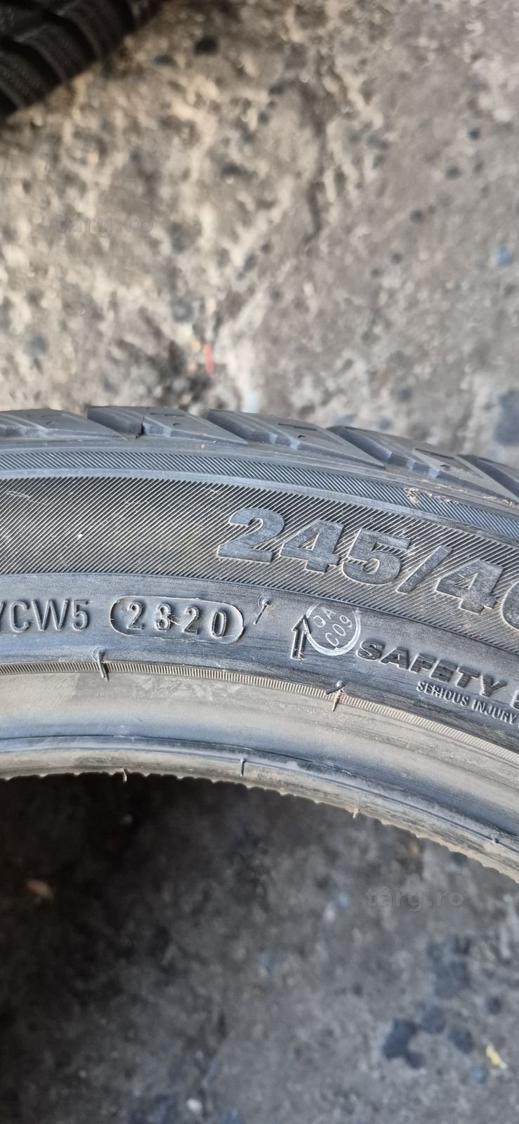 2 anvelope iarna noi Kumho 245/40/17.Pretul este pe bucata 6