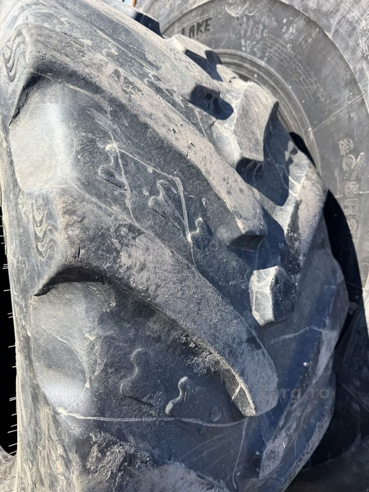540/65r28 bkt tractor 3